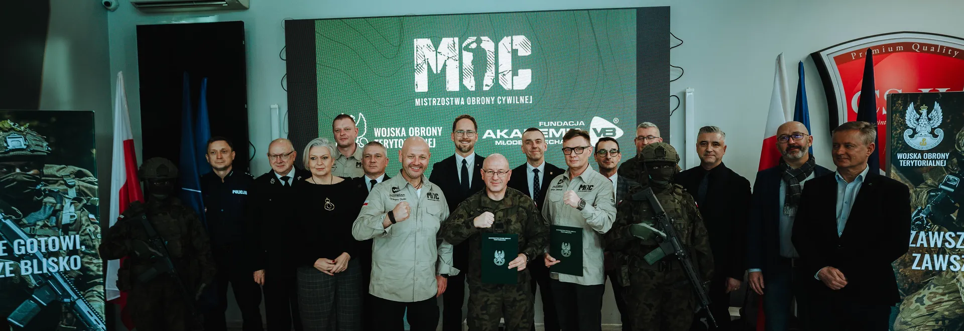 DWOT i Akademia Młodego Mechanika łączą siły !